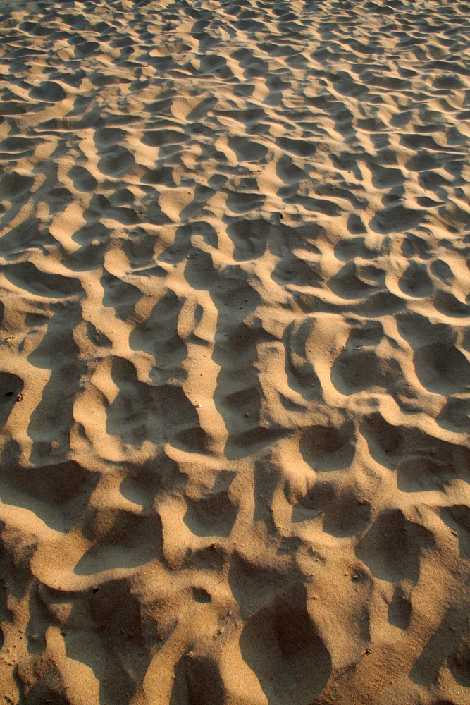 Песок...